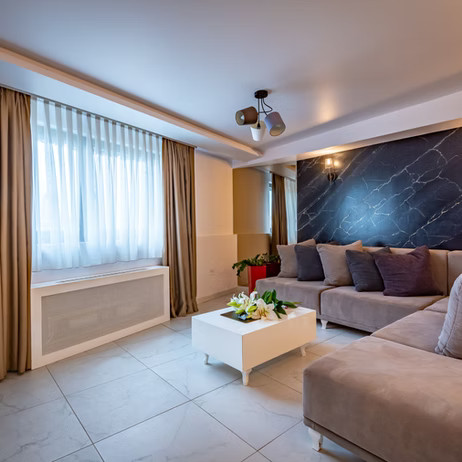 8bd97e_02c4837687be490dba147534925251a9mv2