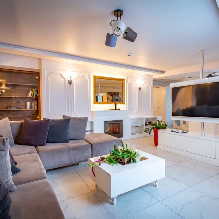 8bd97e_9f2b424713e844a389f8ce5e351d2682mv2